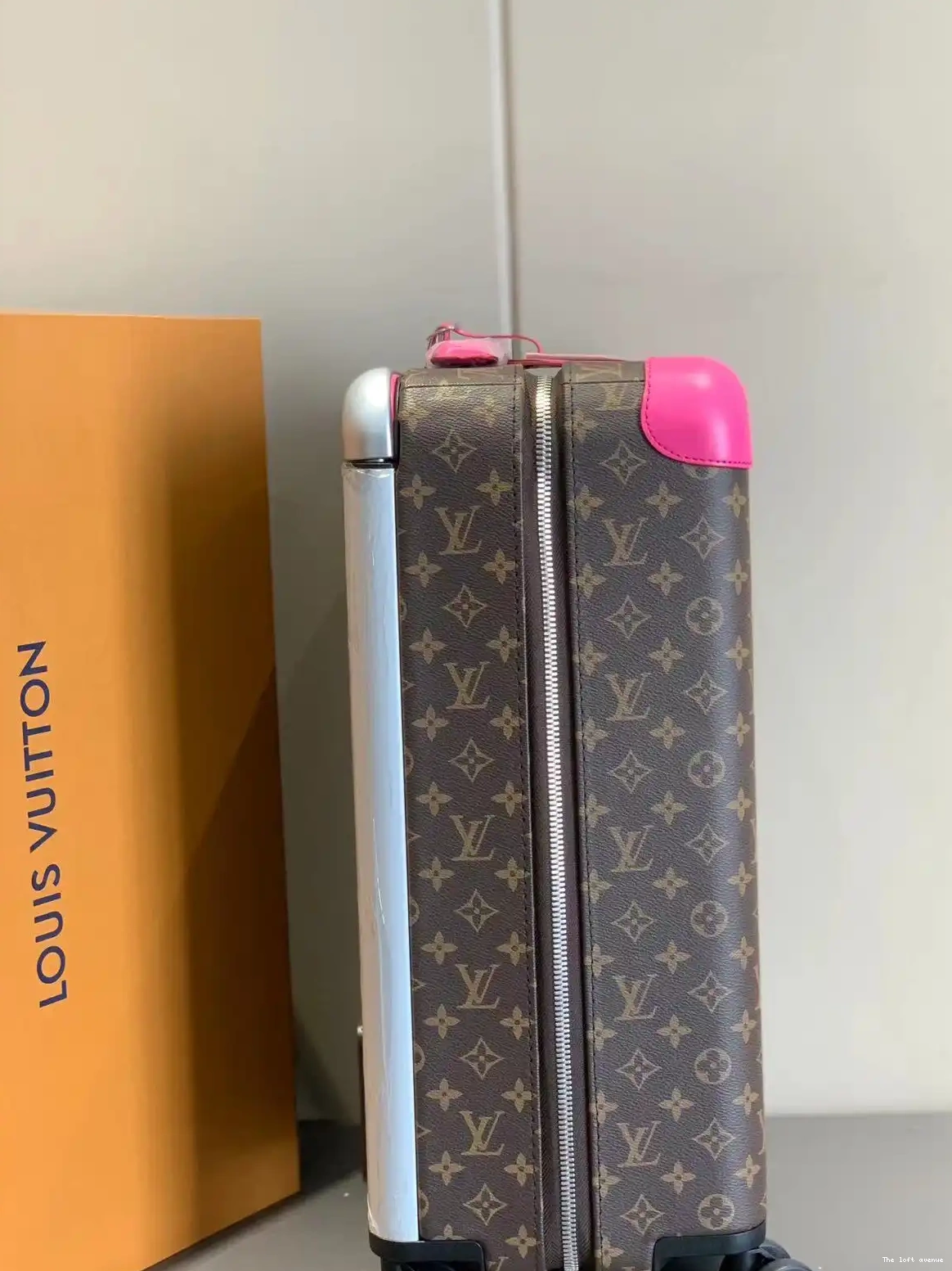 CUSTOM MACASSAR 37L HORIZON 55 CABIN CANVAS SUITCASE 0517